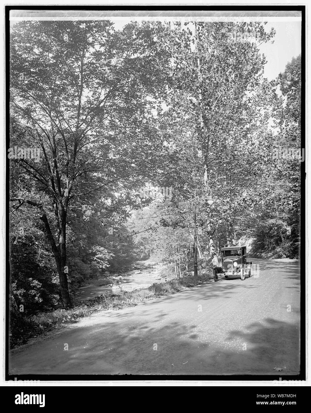 Ford Motor Co. pour voitures de Ford à Rock Creek Pk., [Washington] Abstract/moyenne : 1 négatif : vitrage ; 8 x 10 in. ou moins Banque D'Images