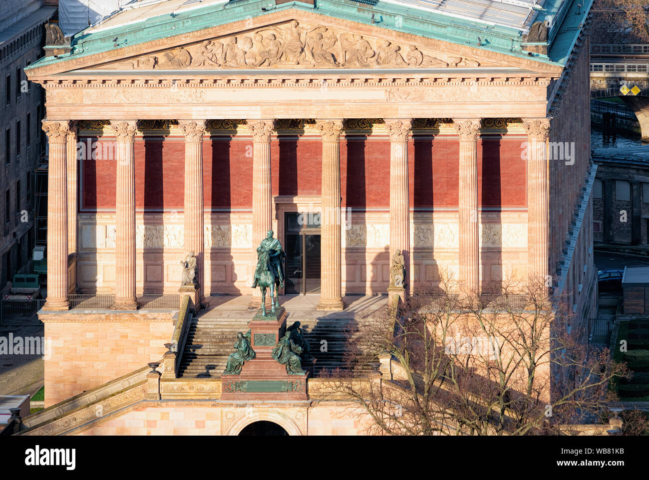 Alte Nationalgalerie ancienne Galerie Nationale et Musée de la Spree, dans le centre-ville de l'île allemande de Berlin en Allemagne en Europe. Banque D'Images