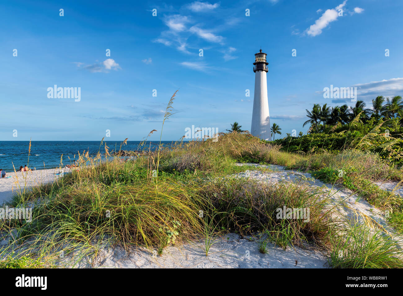Le phare de Cape Florida en dunes de sable, Key Biscayne, Miami, Floride Banque D'Images