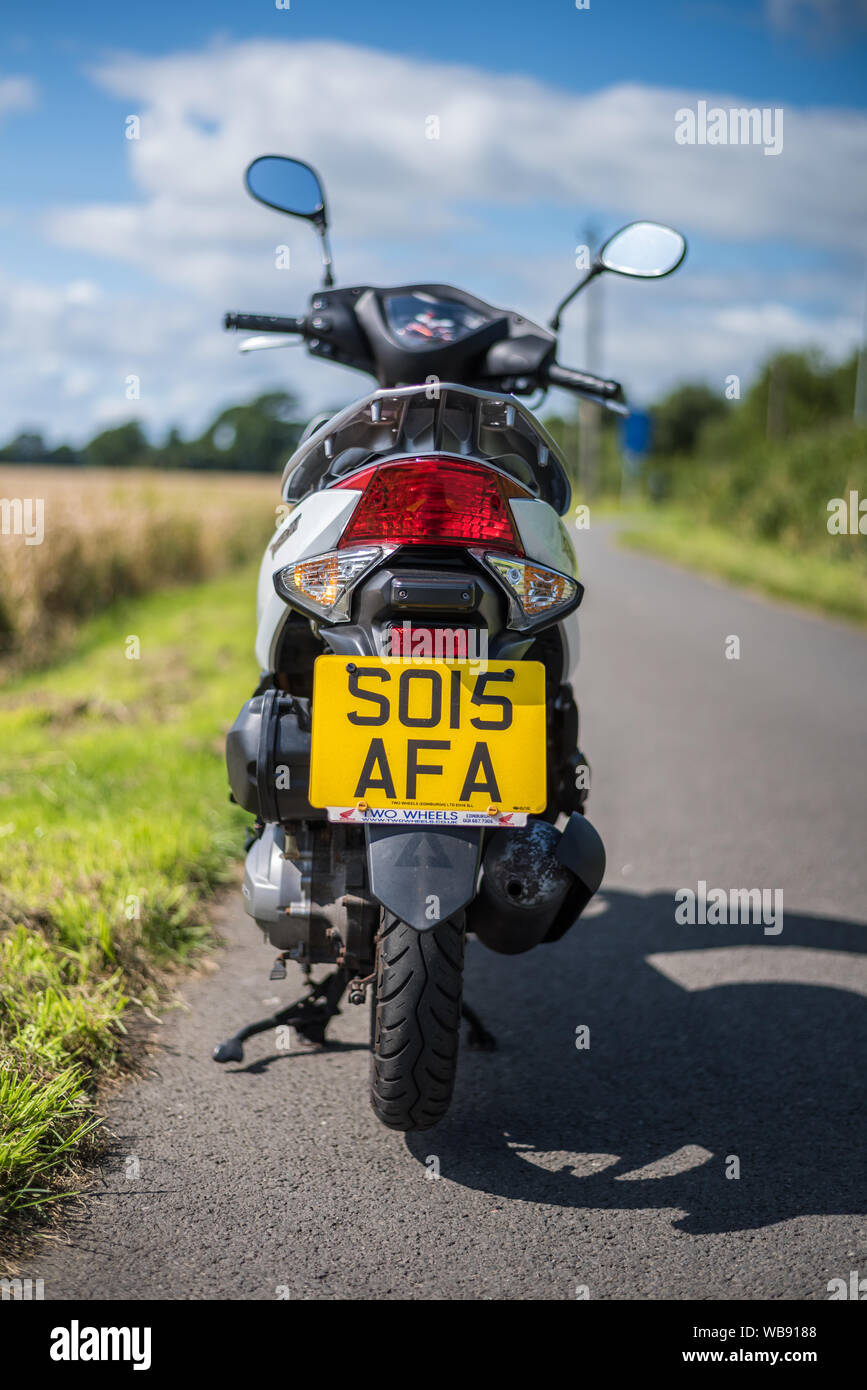 Stirling, Écosse - 15 août 2019 : Honda Moto Vision Photo Stock - Alamy