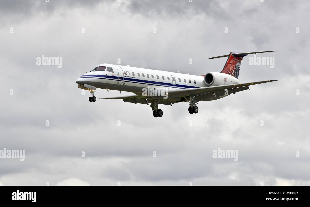 La Force aérienne belge Embraer ERJ135 arrivant à RAF Fairford pour le Royal International Air Tattoo 2019 Banque D'Images