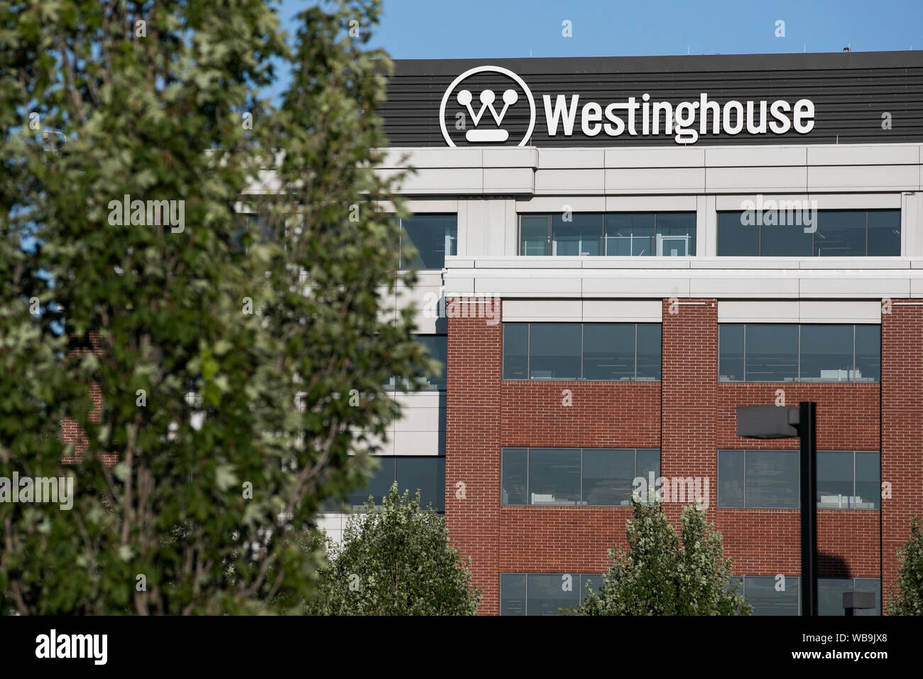 Un logo affiche à l'extérieur d'un établissement occupé par la Westinghouse Electric Corporation de Cranberry Township, en Pennsylvanie le 9 août 2019. Banque D'Images