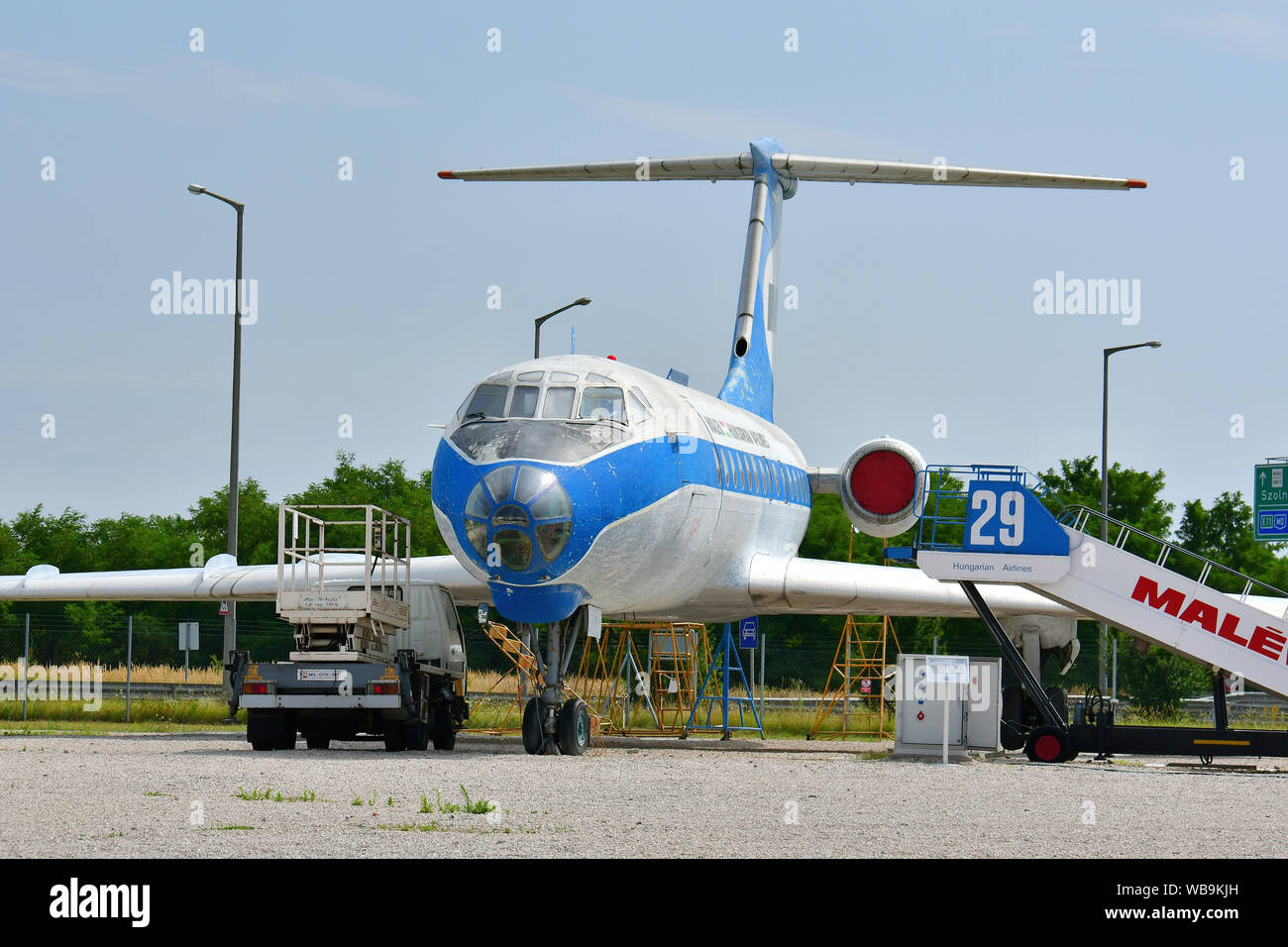 45688 AK Avion Aéroport Aviogenex Tupolev 134 A YU AHY