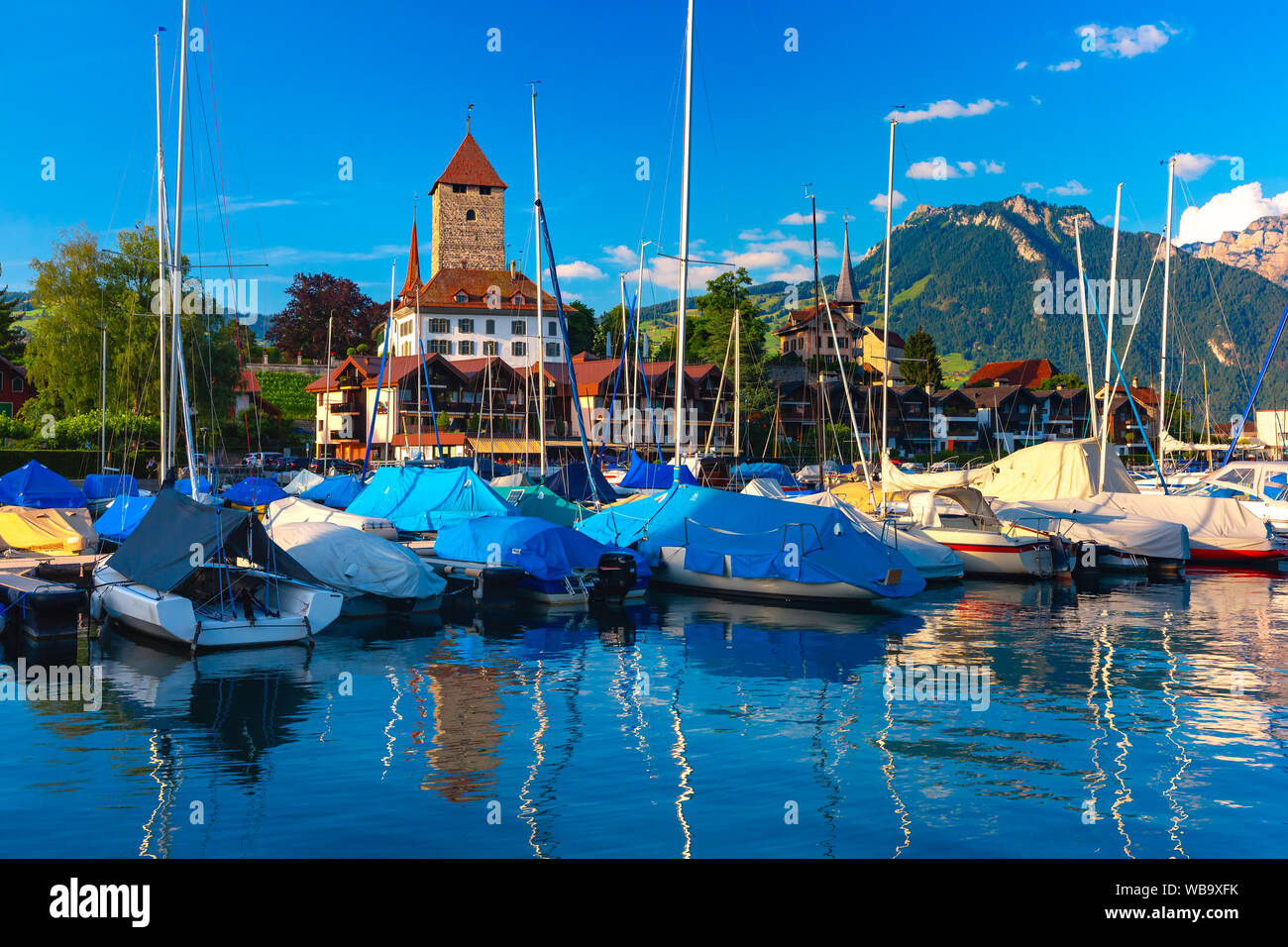 Église et Château de Spiez, Suisse Banque D'Images