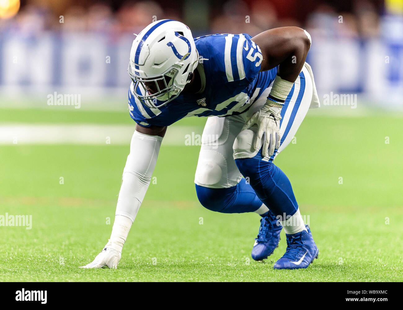 24 août 2019 - Indianapolis Colts linebacker Ben Banogu (52) au cours de la saison de football américain NFL action de jeu entre les ours de Chicago et les Indianapolis Colts au Lucas Oil Stadium à Indianapolis, Indiana. Chicago a battu Indianapolis poignéés 27 17/32 po. John Mersits/CSM. Banque D'Images
