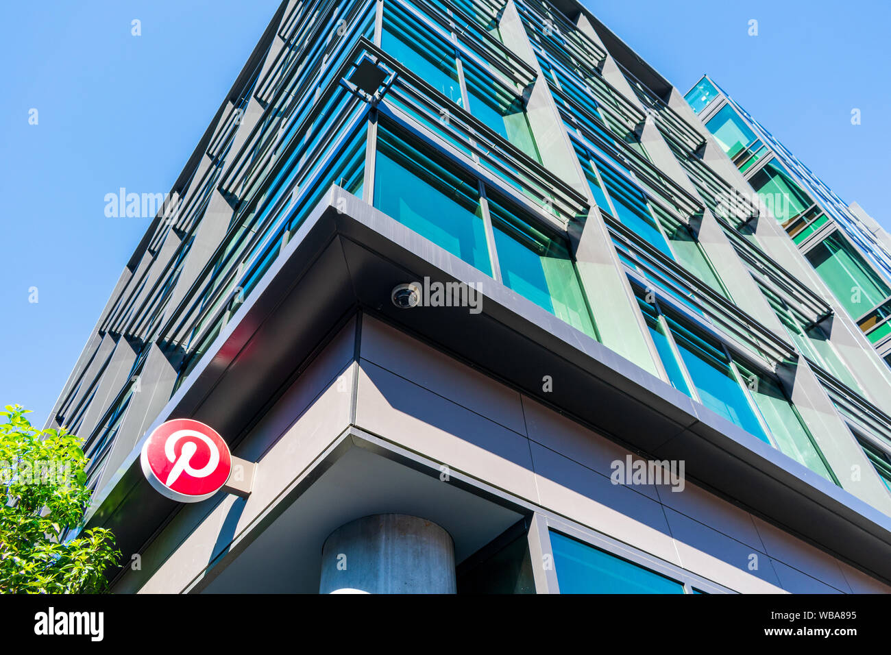 Logo Pinterest sur façade de social media campus du siège social de démarrage dans le quartier SOMA Banque D'Images