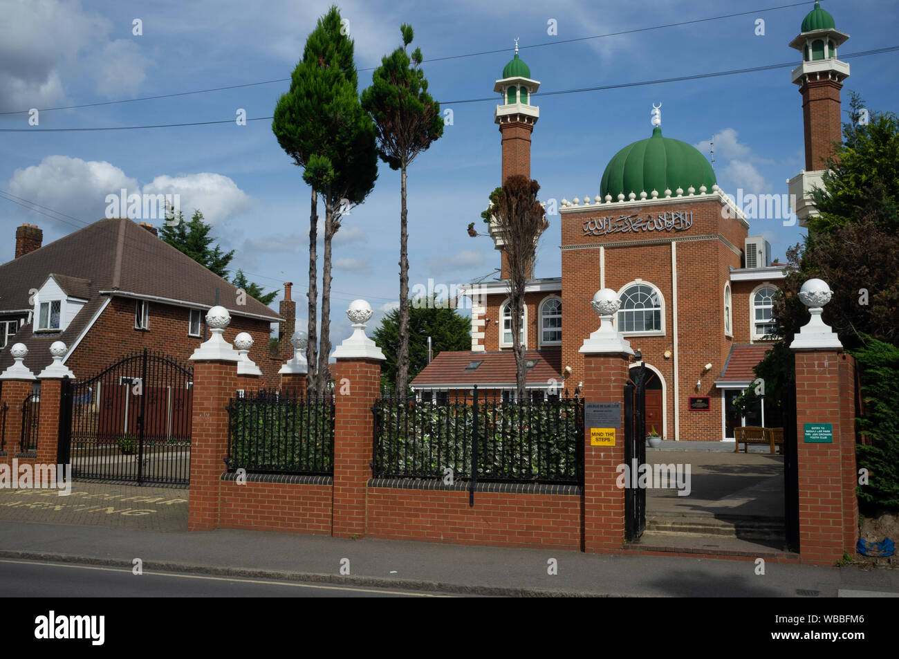 Centre islamique Jamia Masjid, mosquée, Slough, Berkshire, Angleterre Banque D'Images