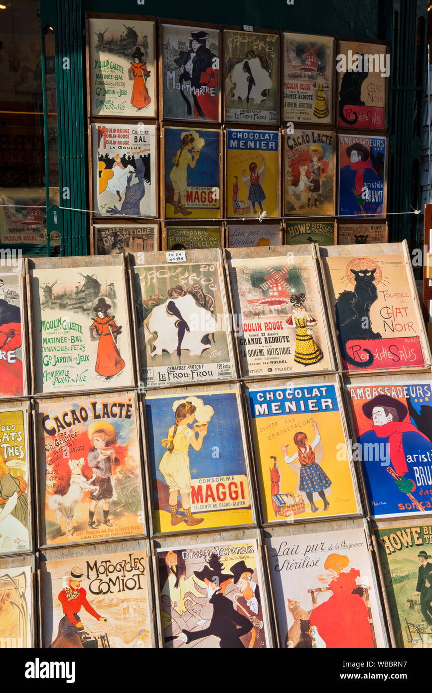 Minature vintage art affiches pour la vente. Montmartre, Paris, France Banque D'Images