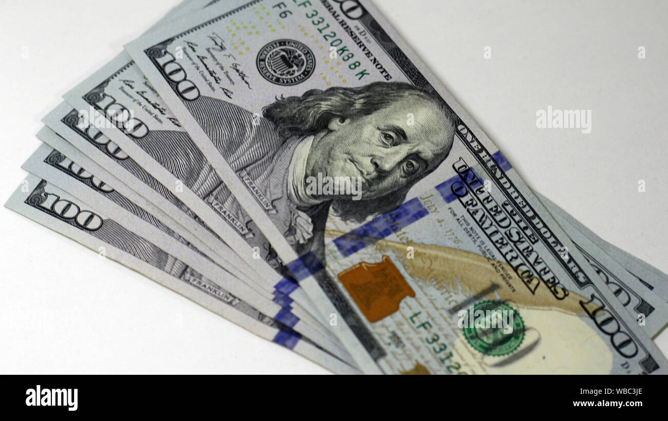 L'image de 100 dollars un billets Banque de photographies et d’images à ...