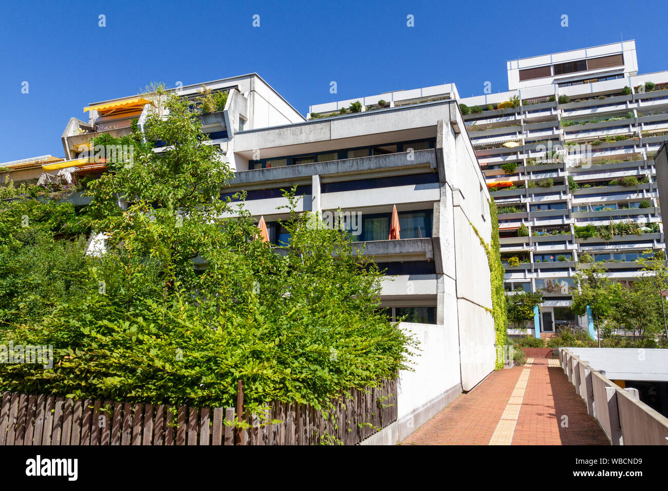 Vue arrière de Connollystraße 31, site du siège de Munich pendant les Jeux Olympiques d'été de 1972 à Munich, Allemagne. Banque D'Images