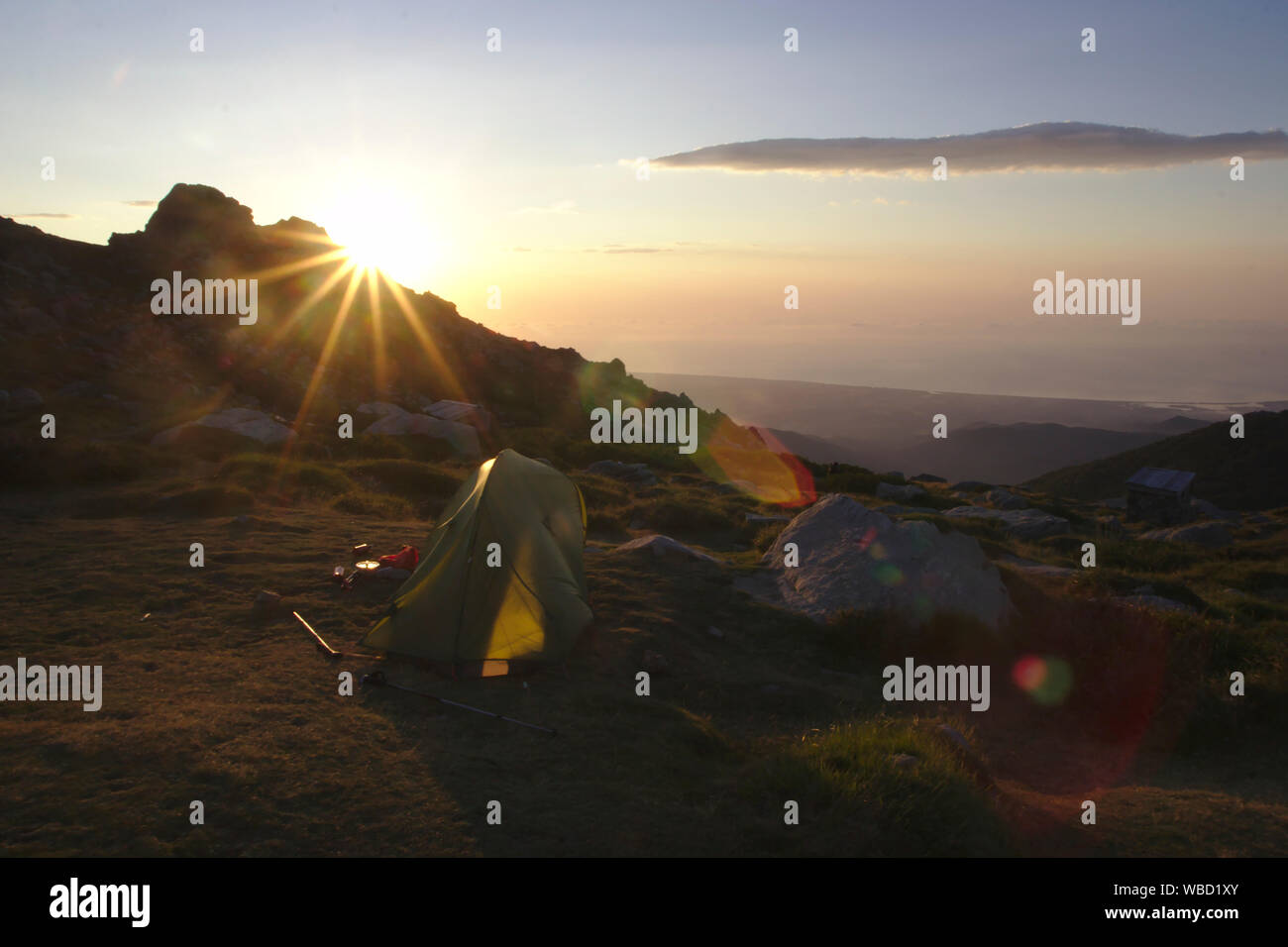 Tente au refuge de Prati, lumière du matin, France, Corse, GR20 Banque D'Images