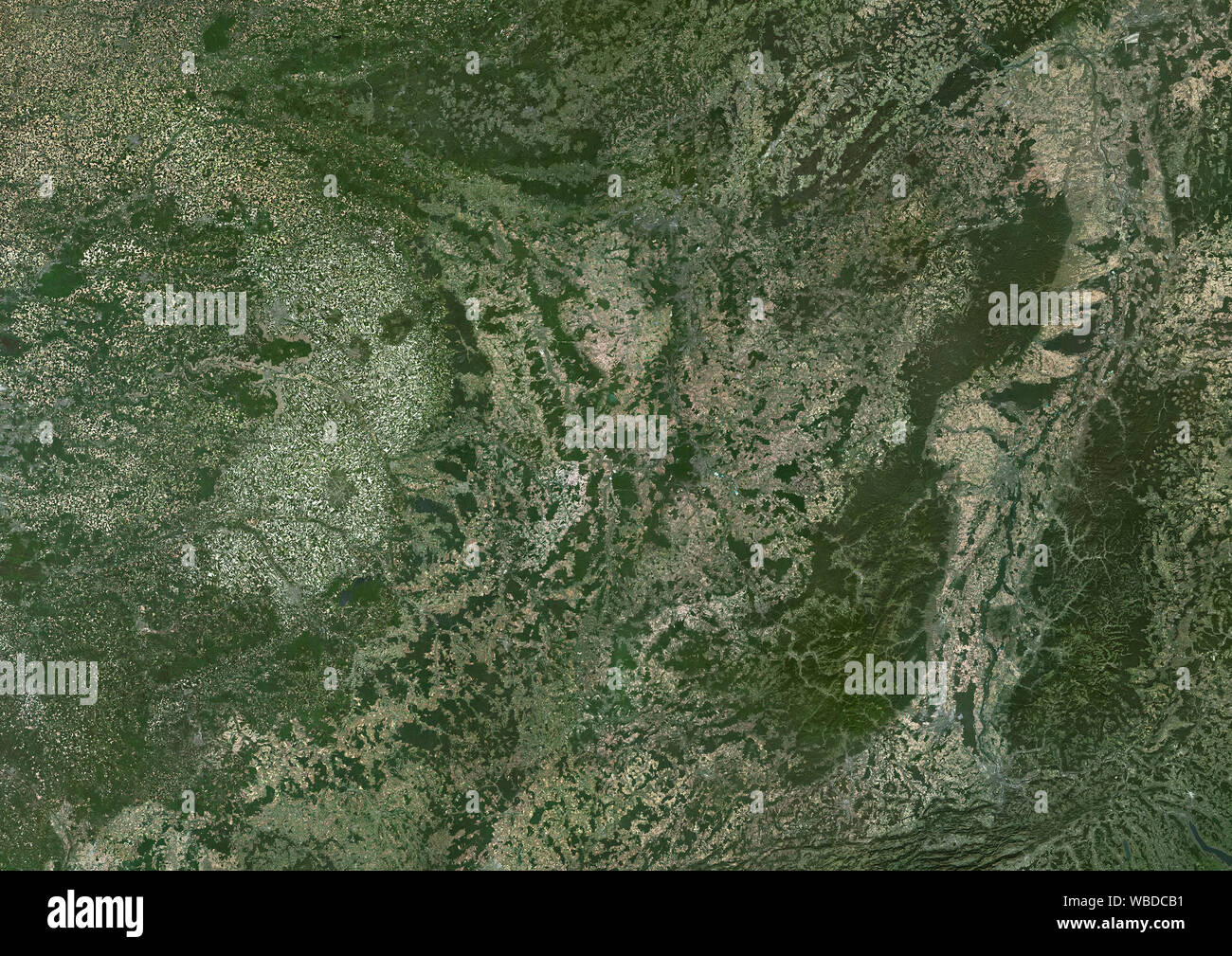 Image satellite de la couleur de l'Est de la France. Cette image a été compilée à partir des données acquises à partir de 2018 par les satellites Sentinel-2. Banque D'Images