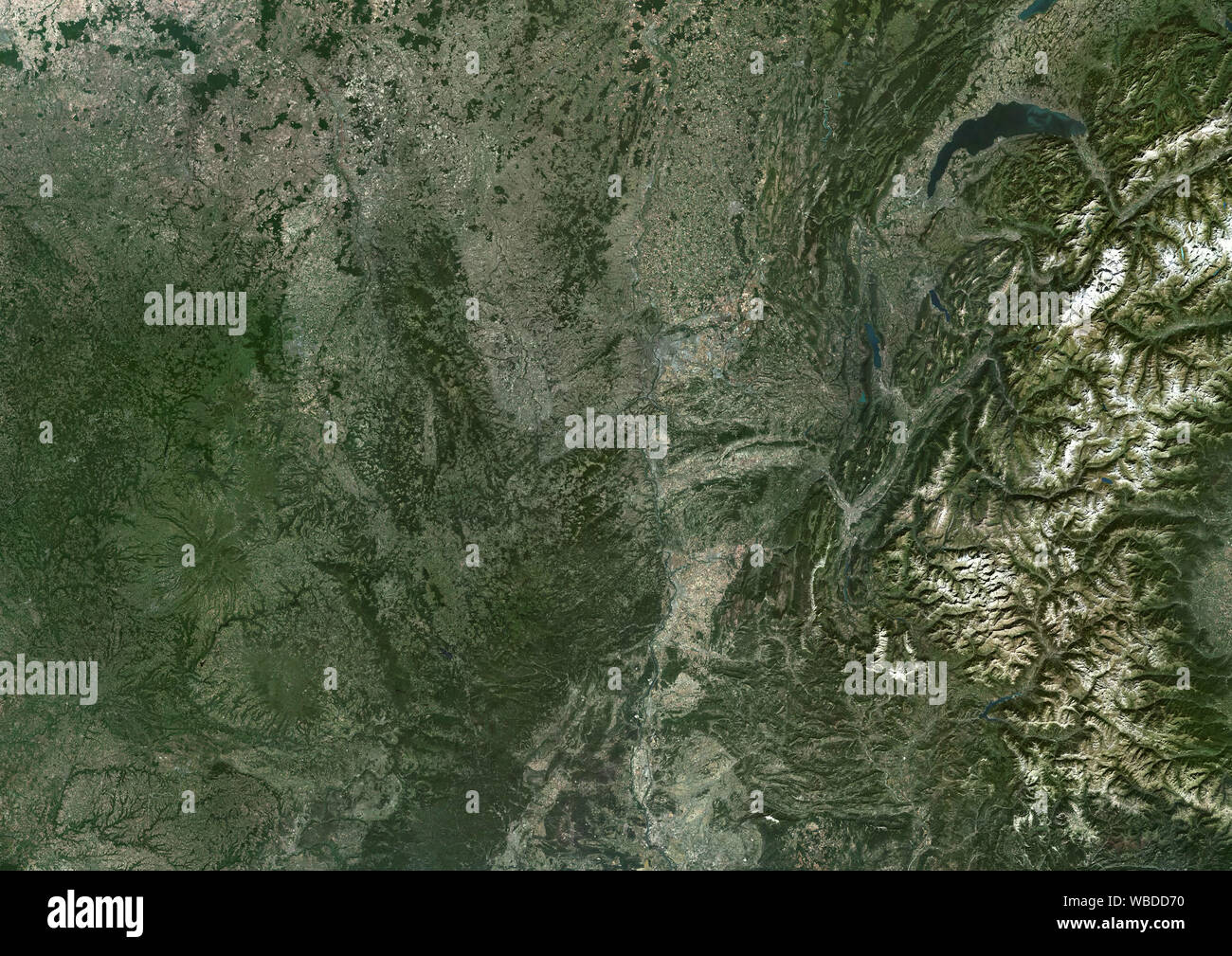 Image satellite de la couleur de l'Auvergne-Rhone et la région sud-est de la France. Cette image a été compilé à partir de données acquises en 2018 par les satellites Sentinel-2. Banque D'Images