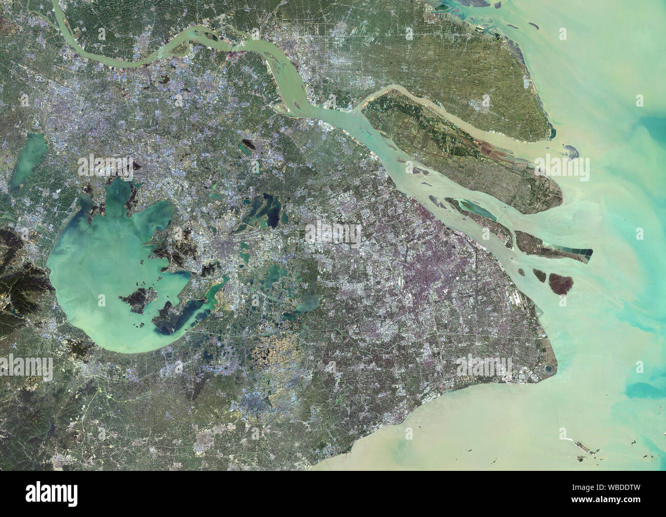 Color Image Satellite De Shanghai Chine Situe Dans Le Delta Du Fleuve Yangtze C Est La Plus Grande Ville De Chine Et Dans Le Monde Cette Image A Ete Compile A Partir De Color Image Satellite De Shanghai Chine Situe Dans Le Delta Du Fleuve Yangtze C Est La Plus Grande Ville De Chine Et Dans Le Monde Cette Image A Ete Compile A Partir De