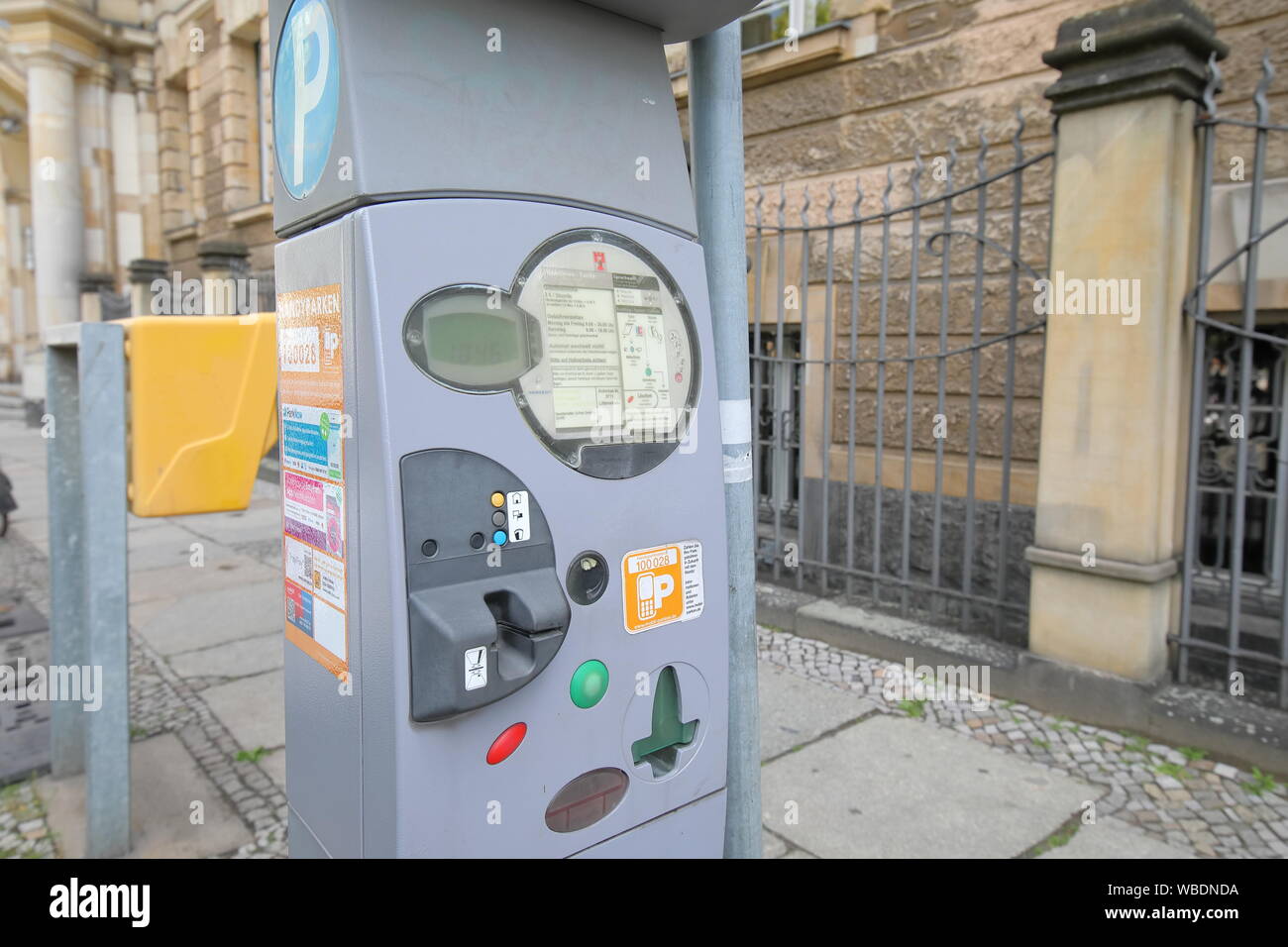 Location parking ticket machine Berlin Allemagne Banque D'Images