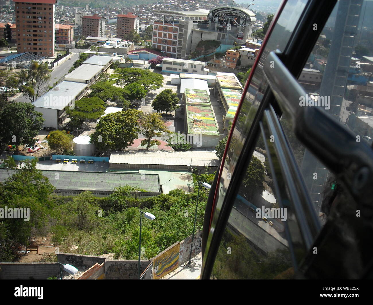 Caracas, Venezuela. Avis de certains bâtiments d'intérêt social de la Gran Misión vivienda, el Metrocable fut créé, les taudis et d'autres bâtiments. Banque D'Images