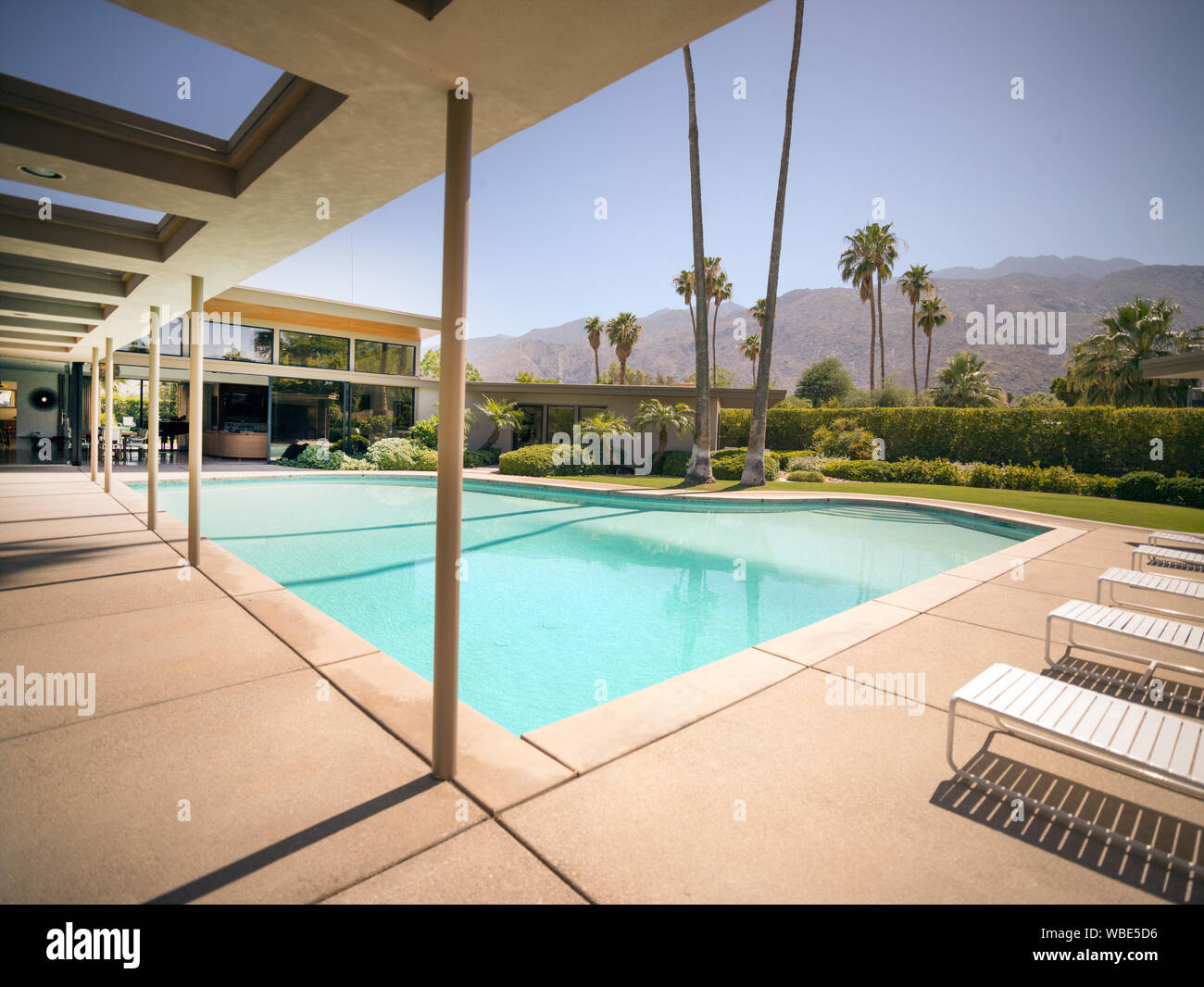 Frank Sinatra's Twin Palms Estate, un exemple spectaculaire de l'architecture du milieu du siècle au cœur de Palm Springs, Californie Banque D'Images