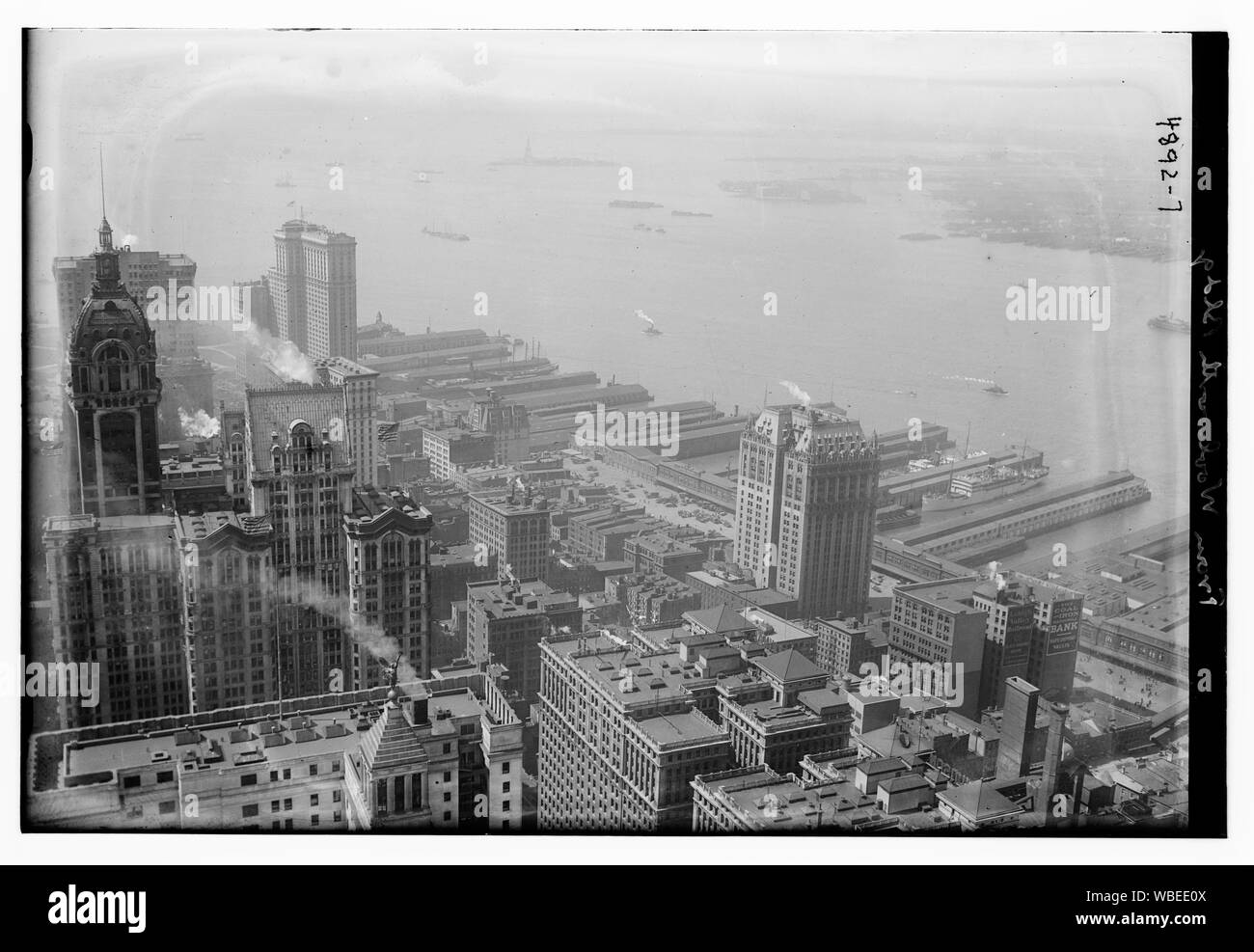 De Woolworth Building. Abstract/moyenne : 1 négatif : vitrage ; 5 x 7 in. ou moins. Banque D'Images