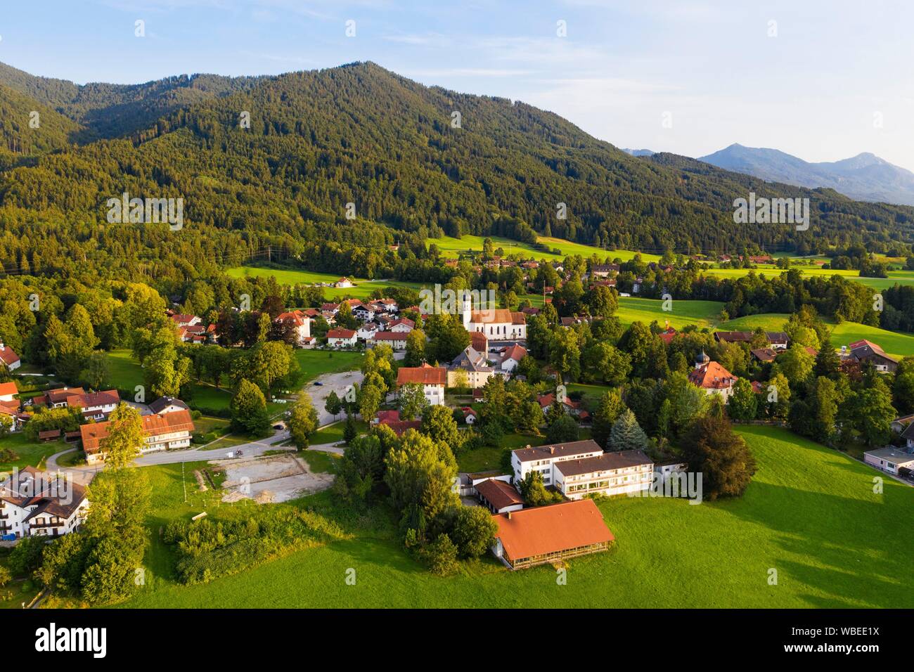 Bad Heilbrunn, derrière la tête, Enzauer Terre Tolzer, vue aérienne, Préalpes, Upper Bavaria, Bavaria, Germany Banque D'Images