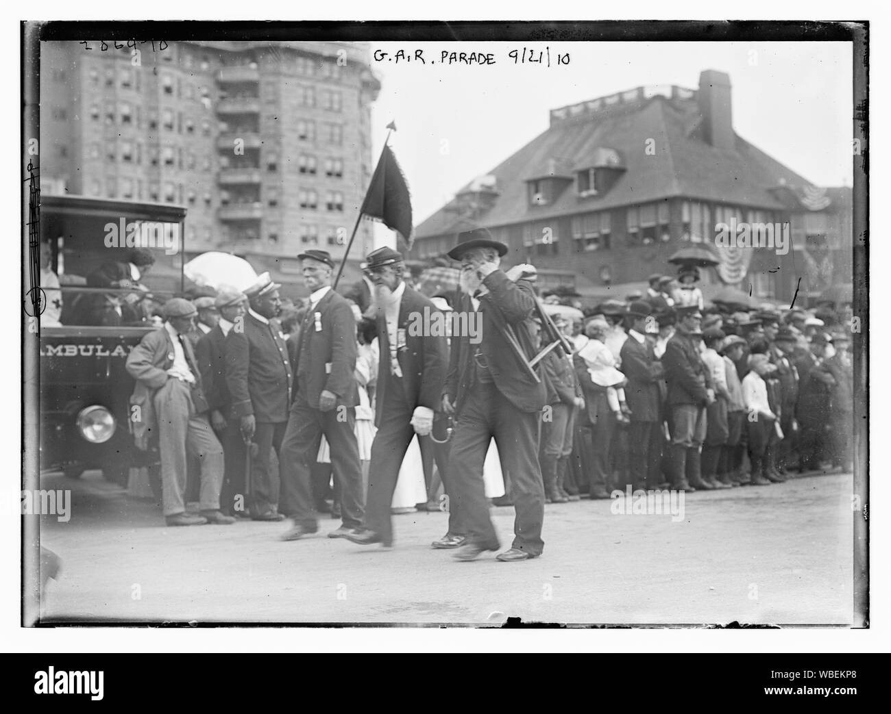 G.A.R. Résumé Parade/moyenne : 1 négatif : vitrage ; 5 x 7 in. ou moins. Banque D'Images