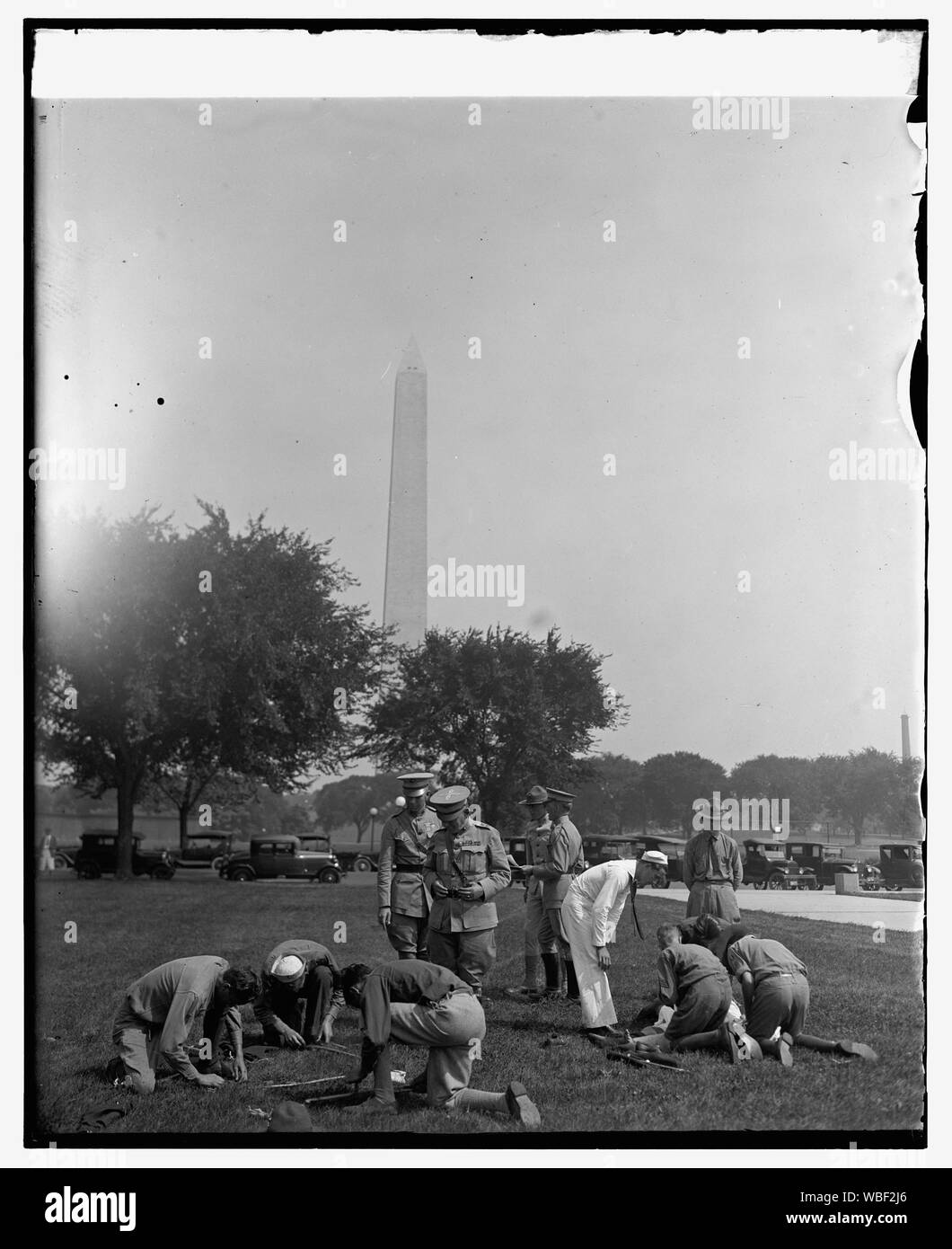 Le général Lejeune avec Virginia boy scouts, 9/4/25 Abstract/moyenne : 1 négatif : vitrage ; 4 x 5 in. ou moins Banque D'Images