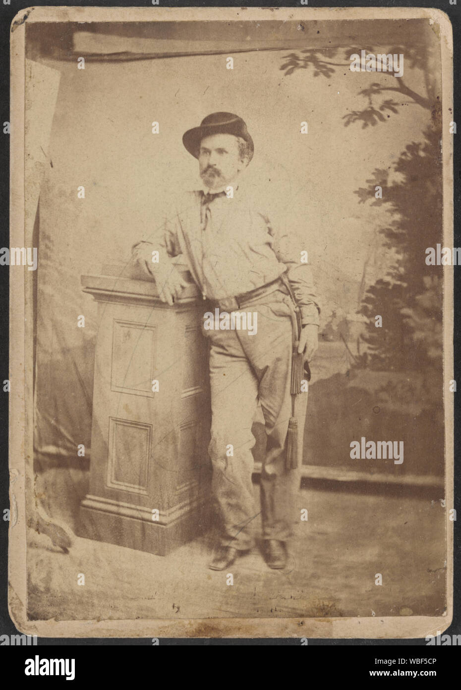 Gen. Wm. A. Quarles - C.S.A. de Tenn. blessé en charge de Hood à Franklin / Ben Oppenheimer, Photo Gallery, 56 rue Dauphin, Mobile. Abstract/moyenne : 1 impression photographique sur carte de visite mount : albumen ; 9.0 x 6.3 (montage) Banque D'Images