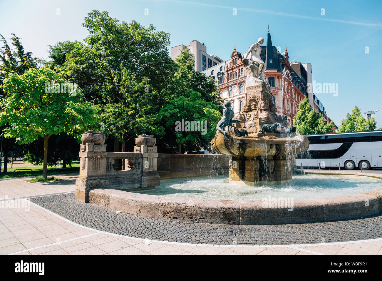 Frankfurter Marchenbrunnen fontaine de conte de fées à Francfort, Allemagne Banque D'Images