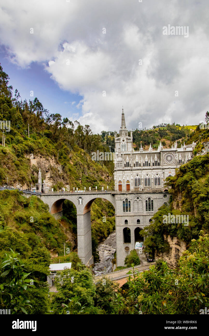 Ipiales, Colombie, Dec 11, 2017 - Las Lajas sanctuaire a été construit au 18e siècle Banque D'Images