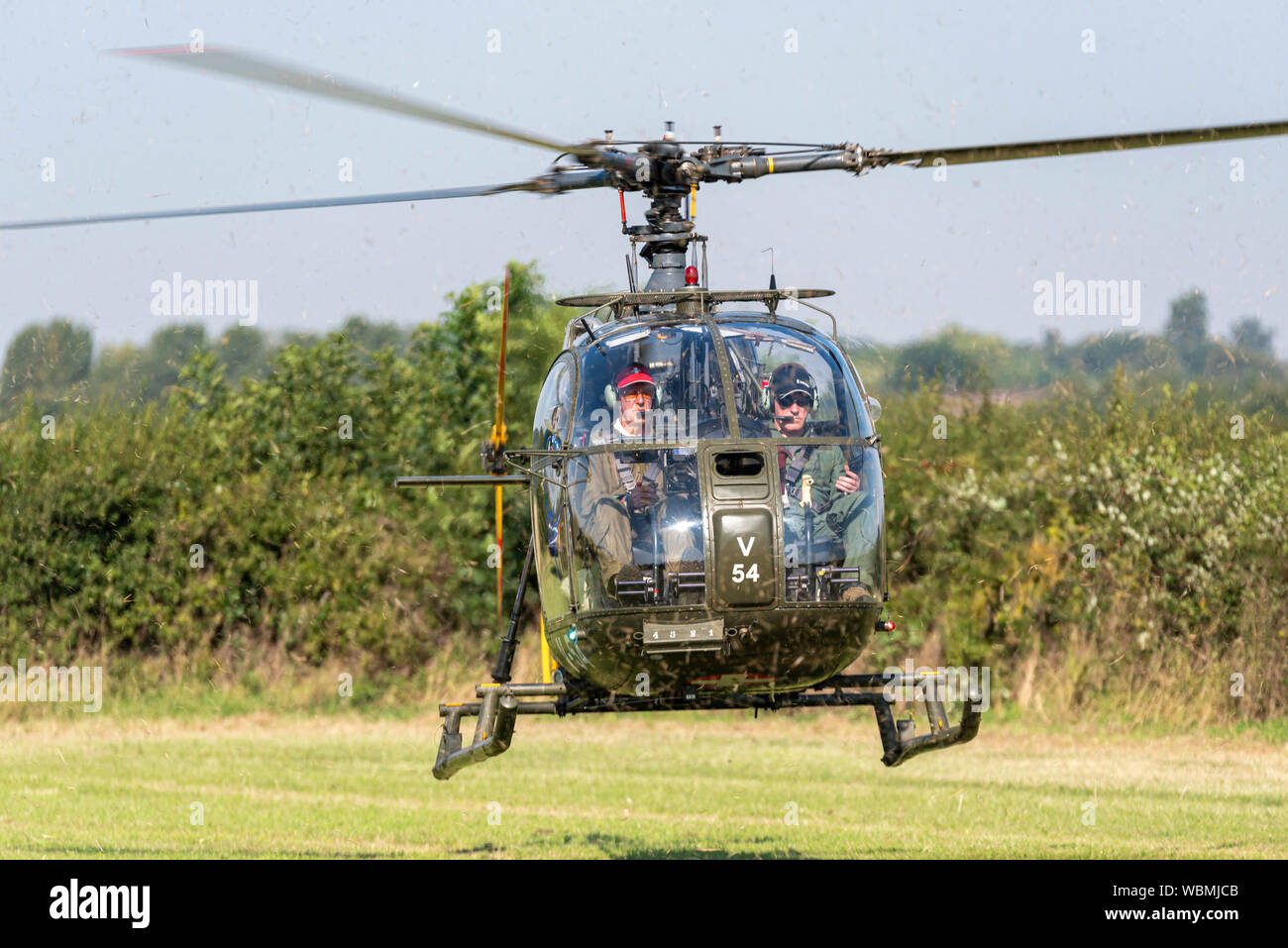 Aérospatiale Alouette II à l'atterrissage à l'enfants dans le besoin peu d'air et Gransden Car Show Banque D'Images