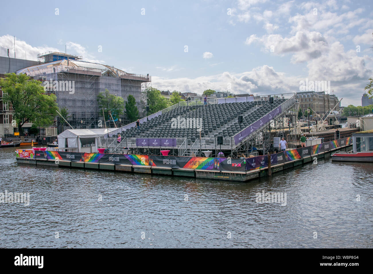 Tribune vide à la rivière Amstel au cours de la Gay Pride Amsterdam The Netherlands 2019 Banque D'Images
