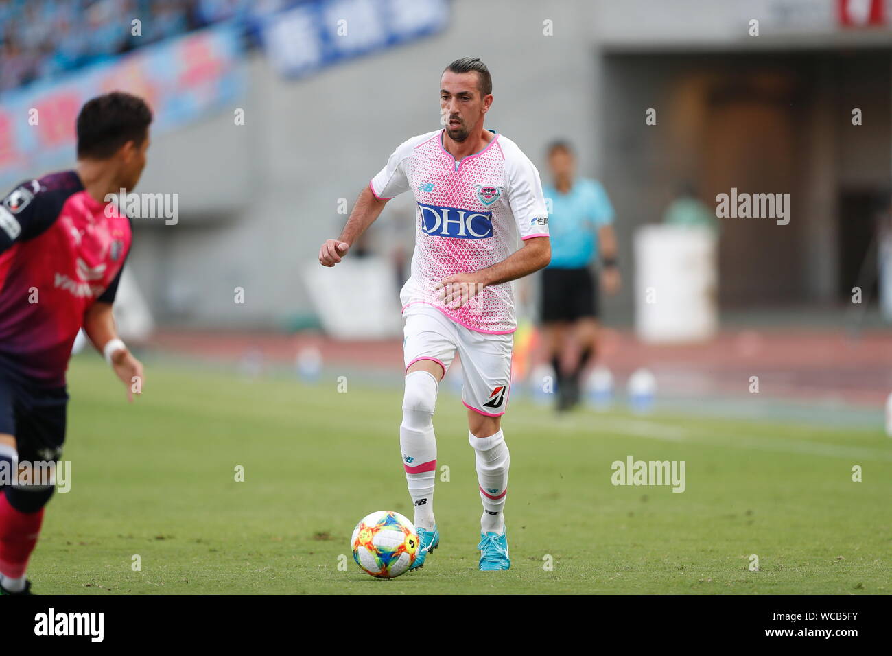 Osaka, Japon. Août 11, 2019. Isaac Cuenca (Tosu) Football/soccer : 'japonais Meiji Yasuda J1 2019 League' match entre Cerezo Osaka 1-2 Sagan Tosu au stade Nagai Yanmar à Osaka, Japon . Credit : Mutsu Kawamori/AFLO/Alamy Live News Banque D'Images