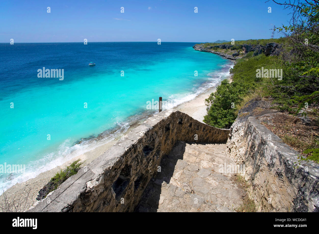 Escalier vers le bas pour "site de plongée 1000 étapes", célèbre pour la plongée avec tuba et sous-marine, Bonaire, Antilles néerlandaises Banque D'Images