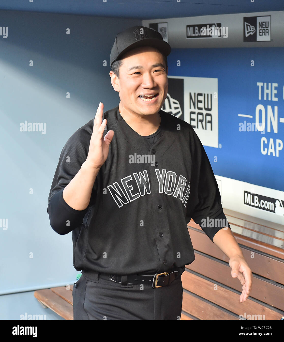 Masahiro Tanaka des Yankees de New York en ligue majeure de baseball pendant les match au stade Dodger le 23 août 2019 à Los Angeles, États-Unis. Credit : AFLO/Alamy Live News Banque D'Images