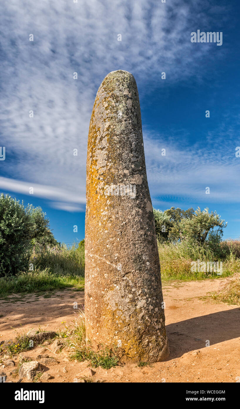 Holiday home dos Almendres, le Monte dos Almendres menhir, monument mégalithique, près de l'Alentejo, Evora, Portugal Central Banque D'Images