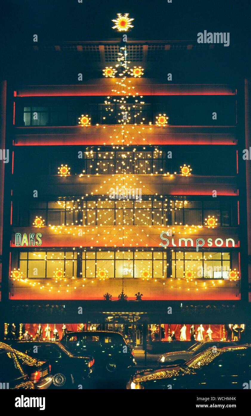 Les lumières de Noël à Simpsons de Piccadilly, Londres, Angleterre, Royaume-Uni. Circa 1980 Banque D'Images