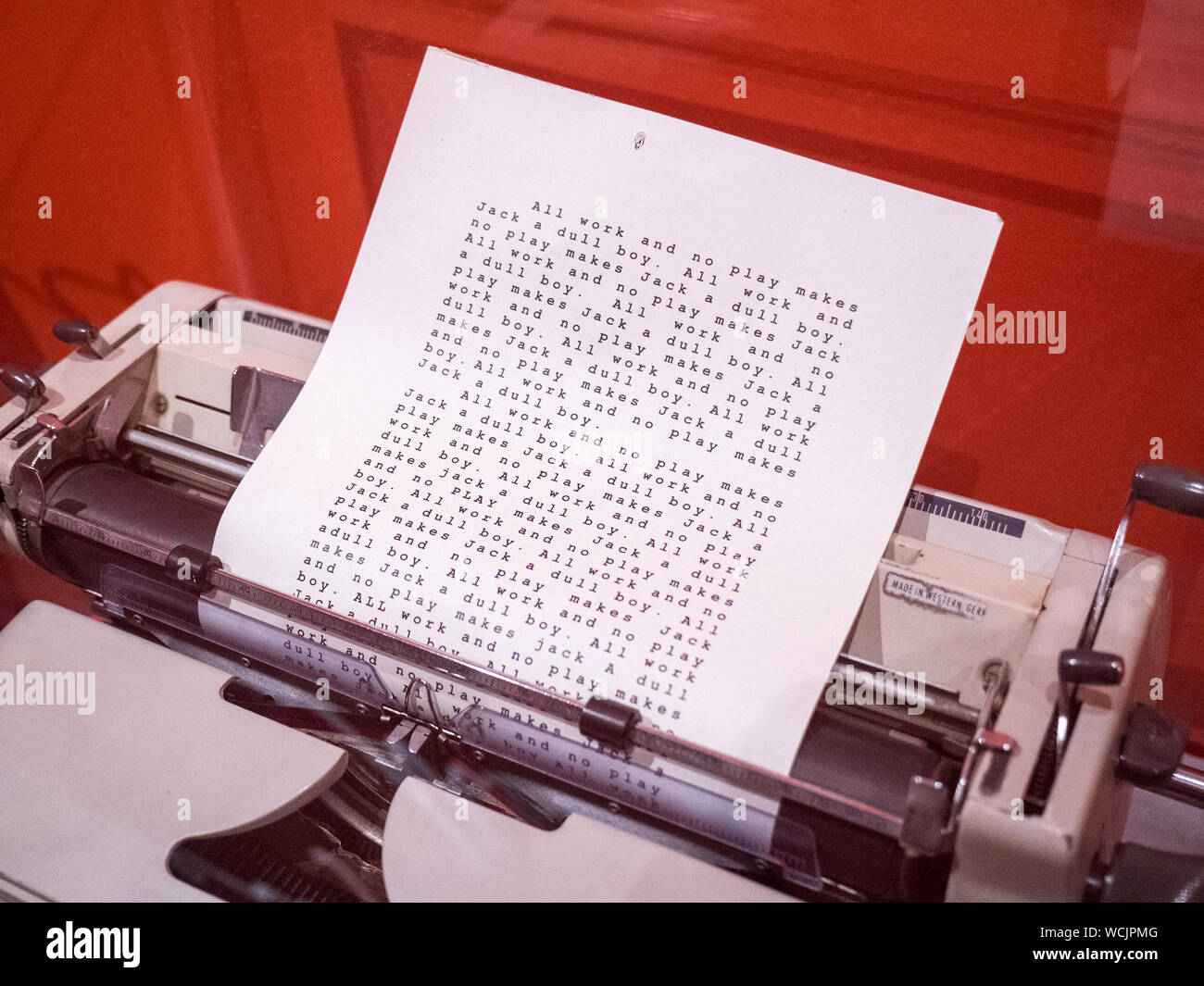 Machine à écrire à partir de la Shining, Stanley Kubrick, l'exposition, Design Museum, Londres UK Banque D'Images