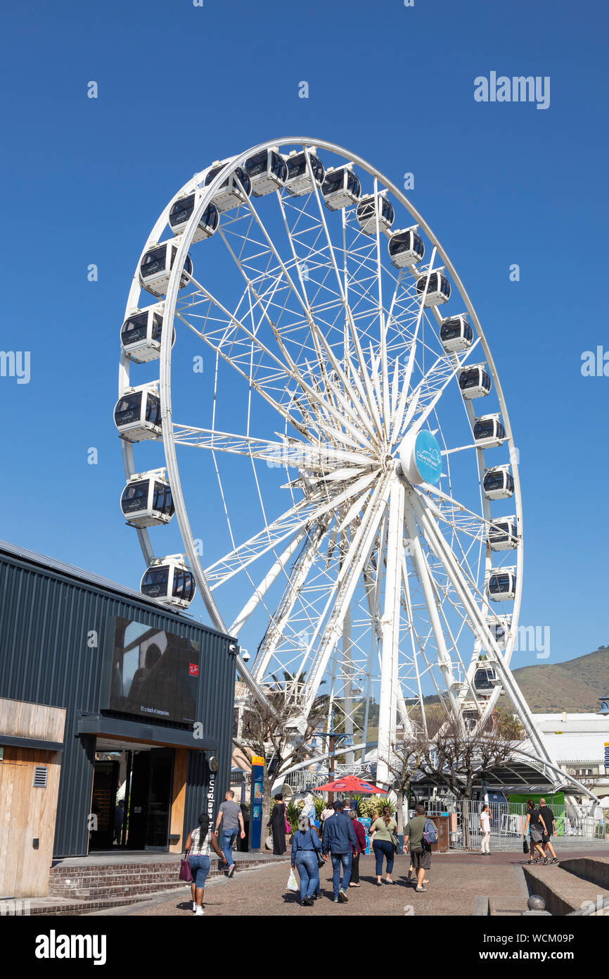 La roue, une grande roue à l'V et A Waterfront, Cape Town, Western Cape, Afrique du Sud Banque D'Images