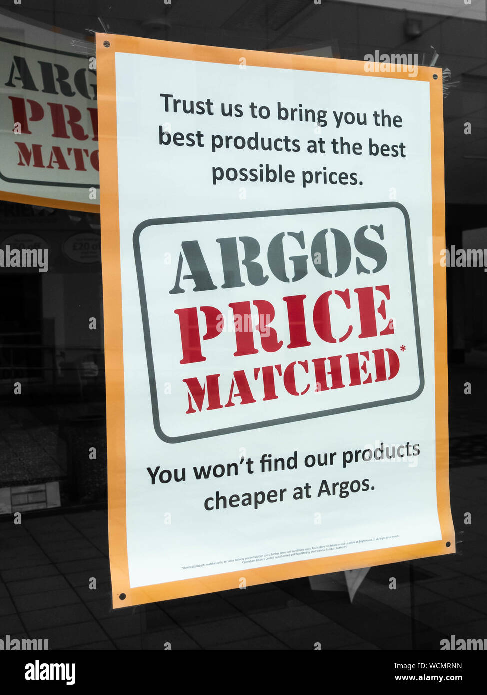 Ouvrir une fenêtre en magasin BrightHouse price match avec Argos. UK Banque D'Images