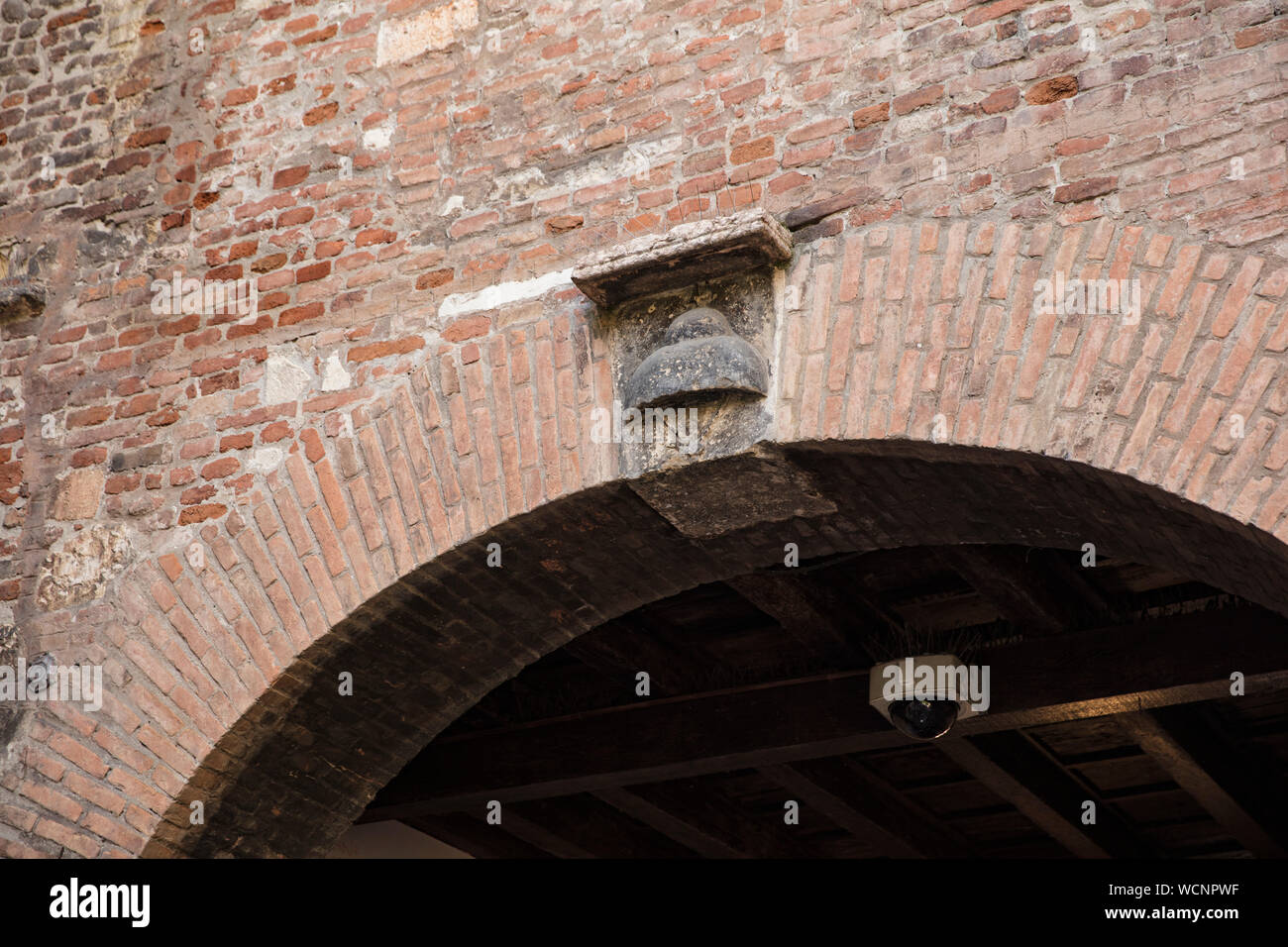 Vérone, Italie, Europe, août 2019, les armoiries de la famille Capulet Juliette Banque D'Images