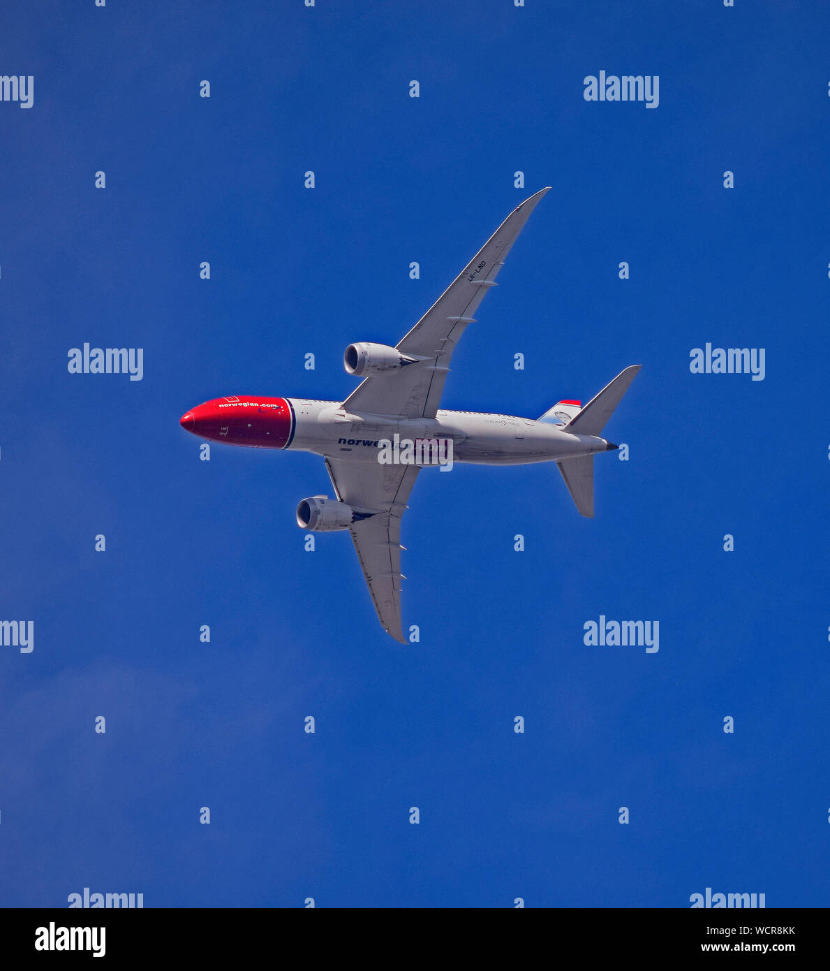La compagnie aérienne norvégienne survolant Union City, Californie Banque D'Images