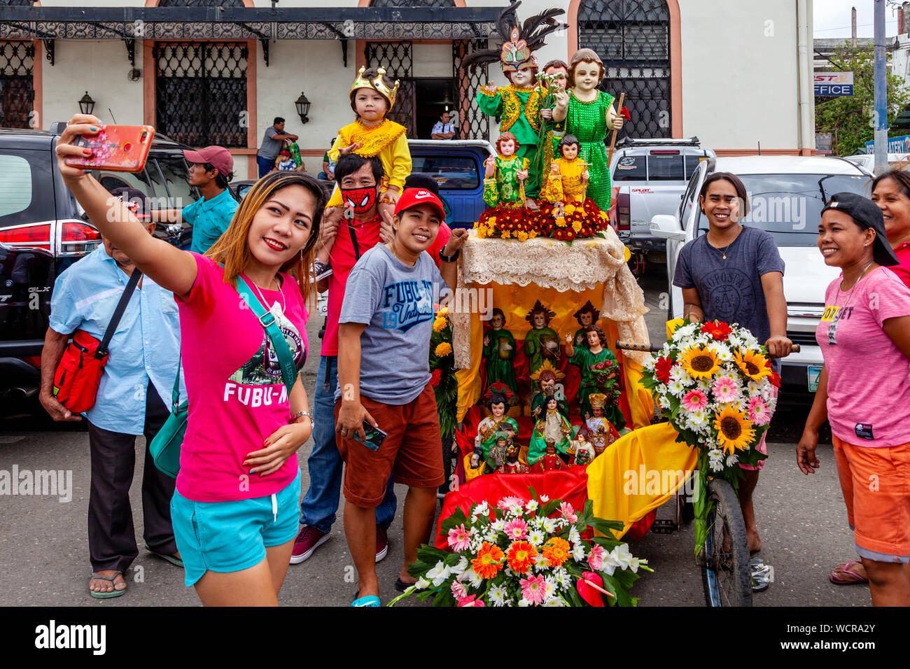 La Procession fluviale Dinagyang, Festival, la Ville d'Iloilo, aux Philippines, l'île de Panay. Banque D'Images