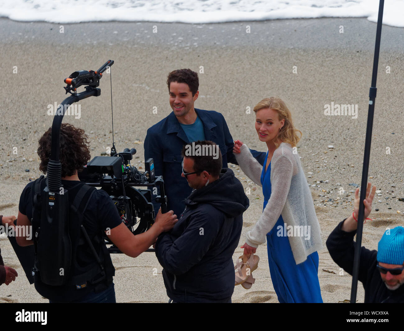 FFP Nouveaux médias, Mein liebe ich und die cousine, mon cousin et moi,. Rosamunde Pilcher film romantique sur l'emplacement à Newquay harbor et plage de Fistral, Co Banque D'Images