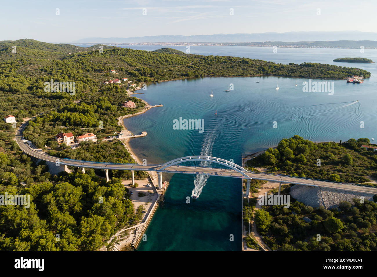 Zdrelac pont reliant Ugljan et Pasman, Croatie Banque D'Images
