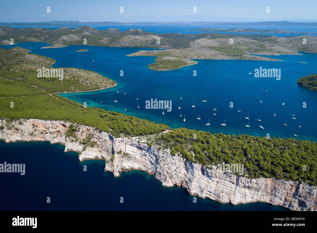Falaises du parc national de Telascica, Mer Adriatique, Croatie Banque D'Images