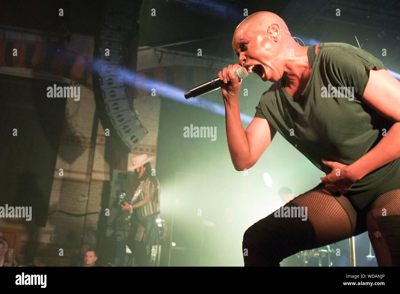 Cambridge, l'Ukraine. Août 28, 2019. Deborah Anne Dyer, connu sous le nom de scène de Skin de Skunk Anansie rock band effectue sur scène à la Cambridge Corn Exchange au Royaume-Uni. Credit : SOPA/Alamy Images Limited Live News Banque D'Images