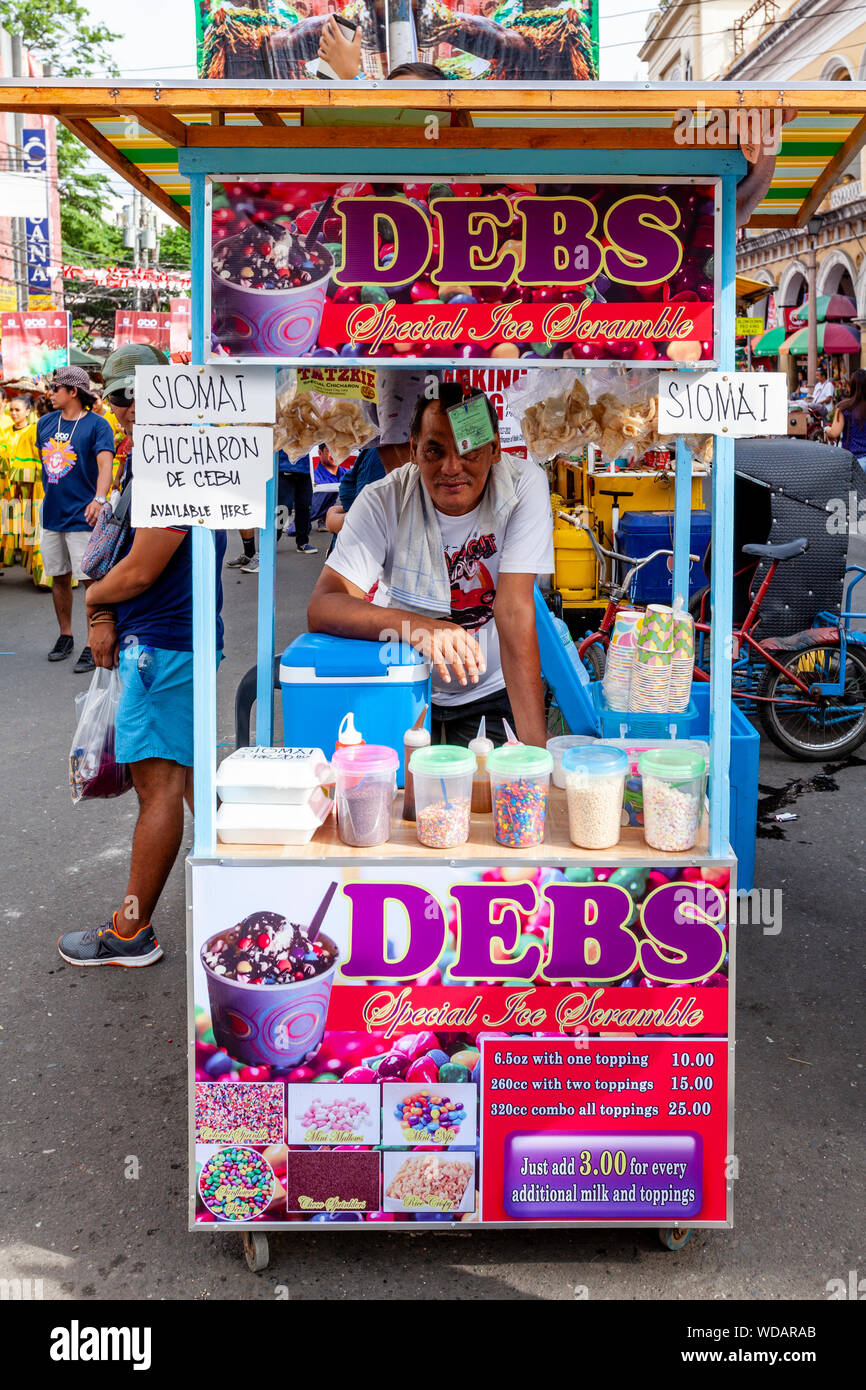 Blocage de la crème glacée, la Ville d'Iloilo, aux Philippines, l'île de Panay Banque D'Images