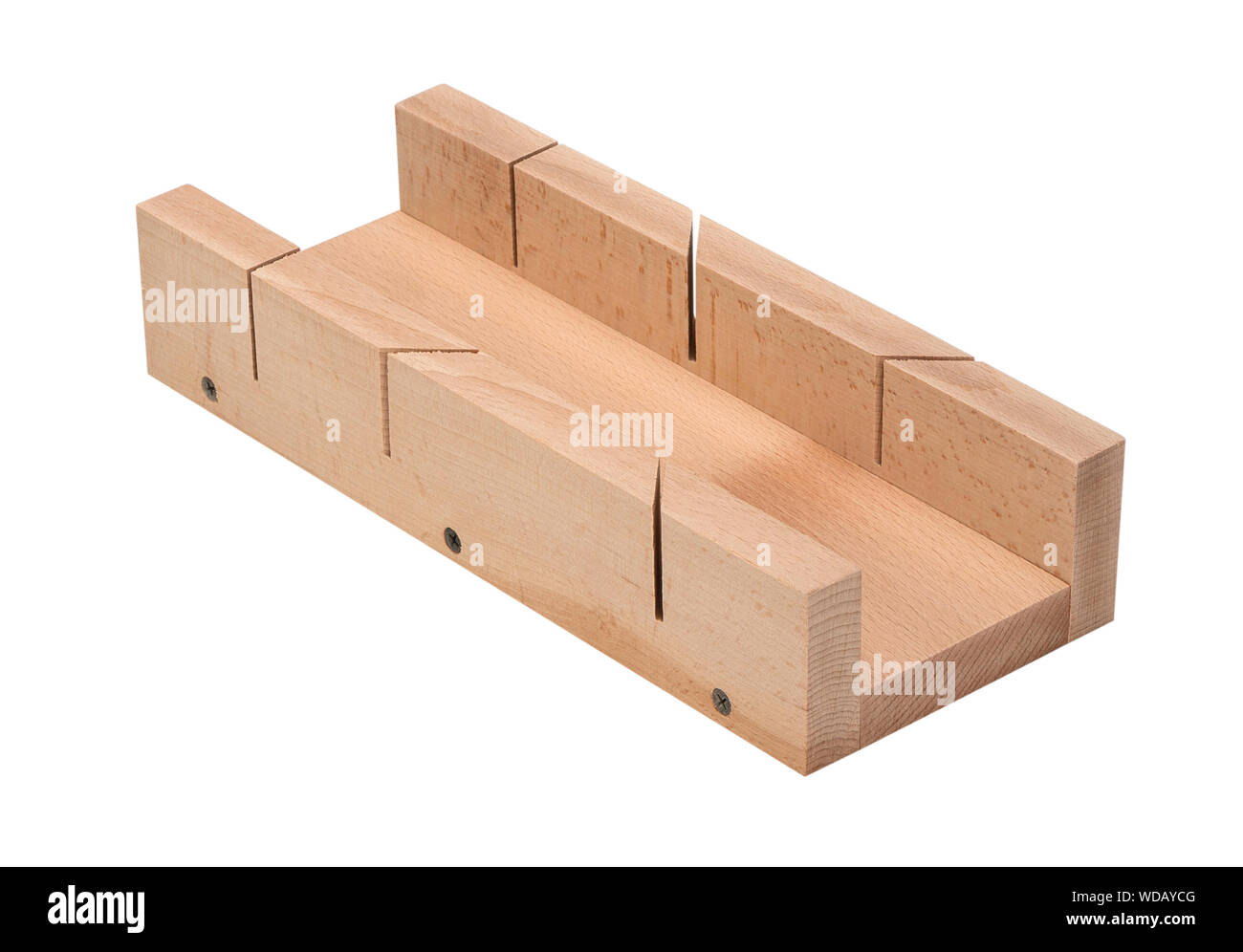 Boîte à onglet en bois sur fond blanc. Boîte à onglet pour la coupe du bois.  Outils de travail du bois pour l'angle cut Photo Stock - Alamy