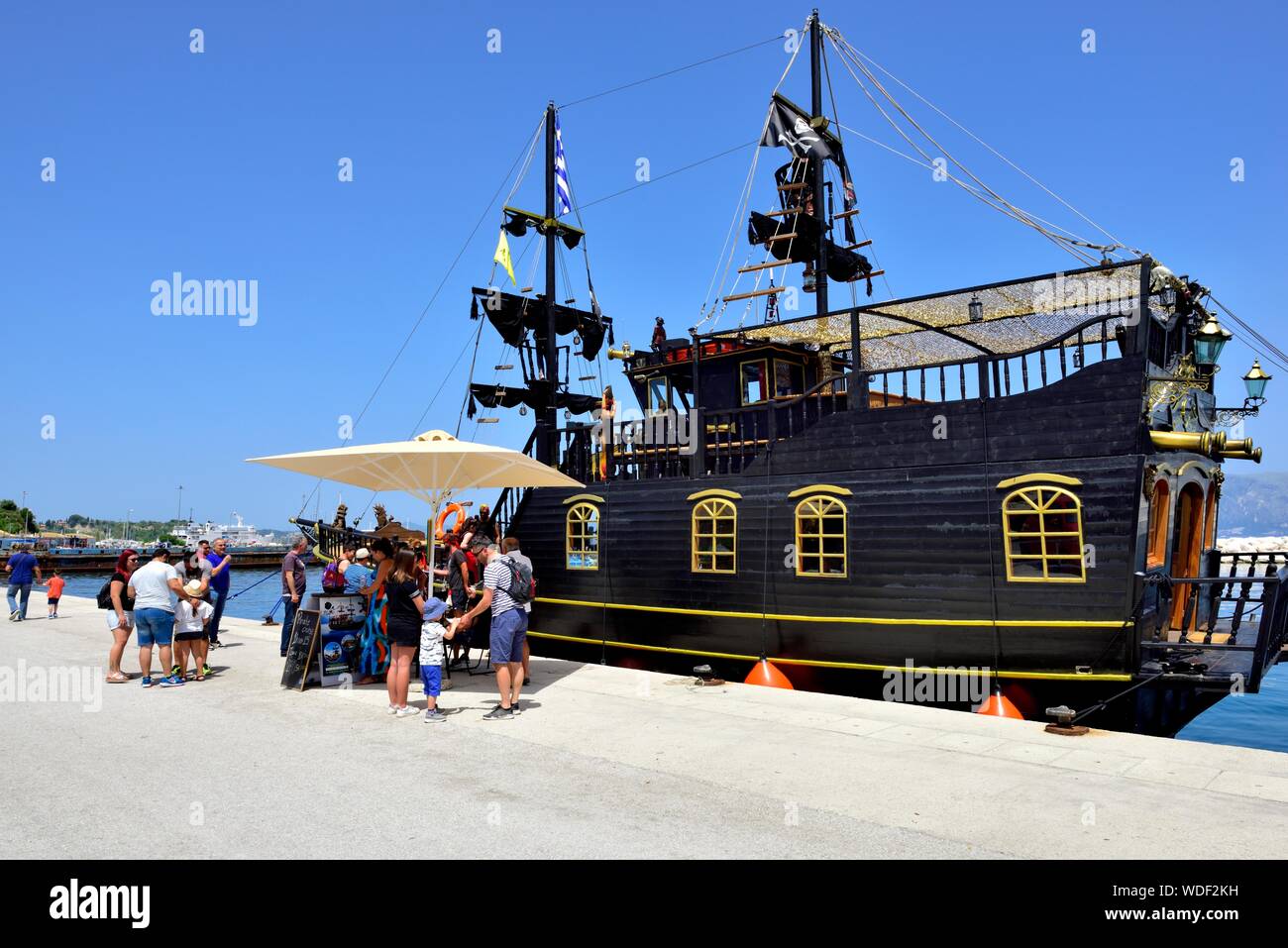 Black Rose,Bateau Pirate touristiques,Vieux port de Corfou Corfou  Corfou,,,Corcyre,Îles Ioniennes Grèce Photo Stock - Alamy