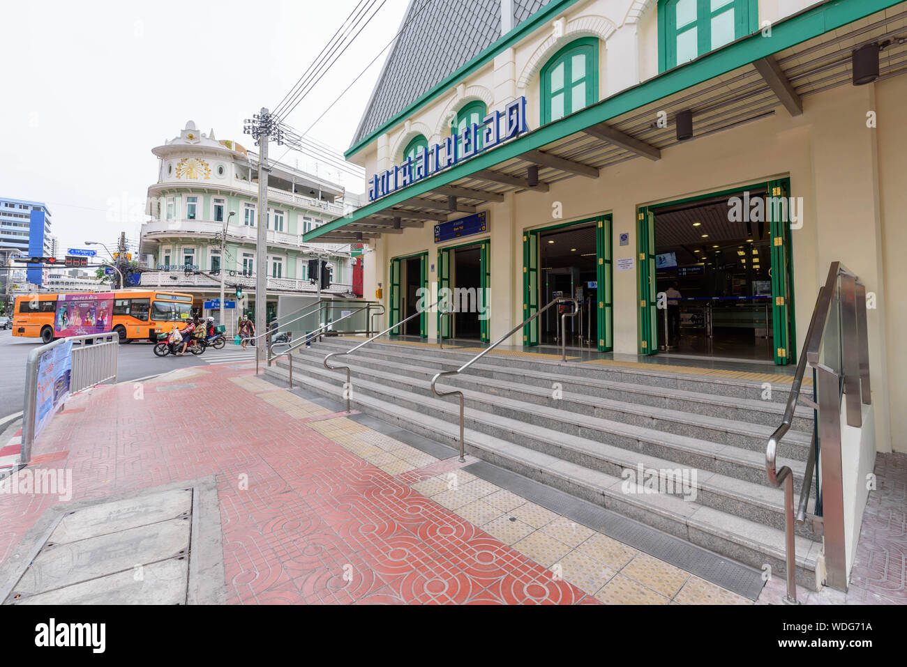 Bangkok , Thaïlande - 16 août, 2019 : à côté de la station de MRT sam yot Banque D'Images
