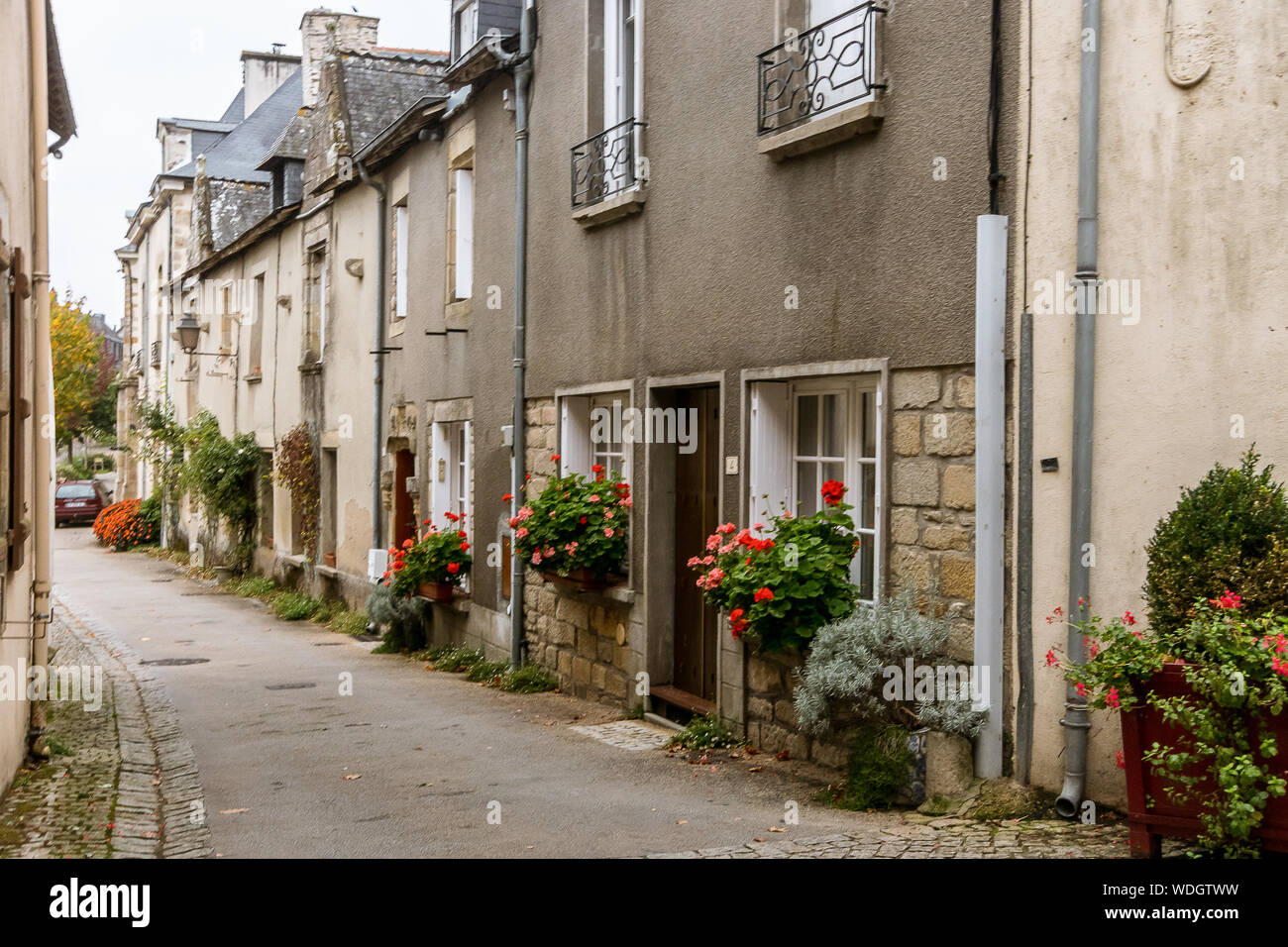 Rue de Rochefort-en-Terre, département du Morbihan dans la région Bretagne. France Banque D'Images